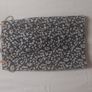 Express High Waist Pencil Skirt Black with white and blue flowers. Size 8
